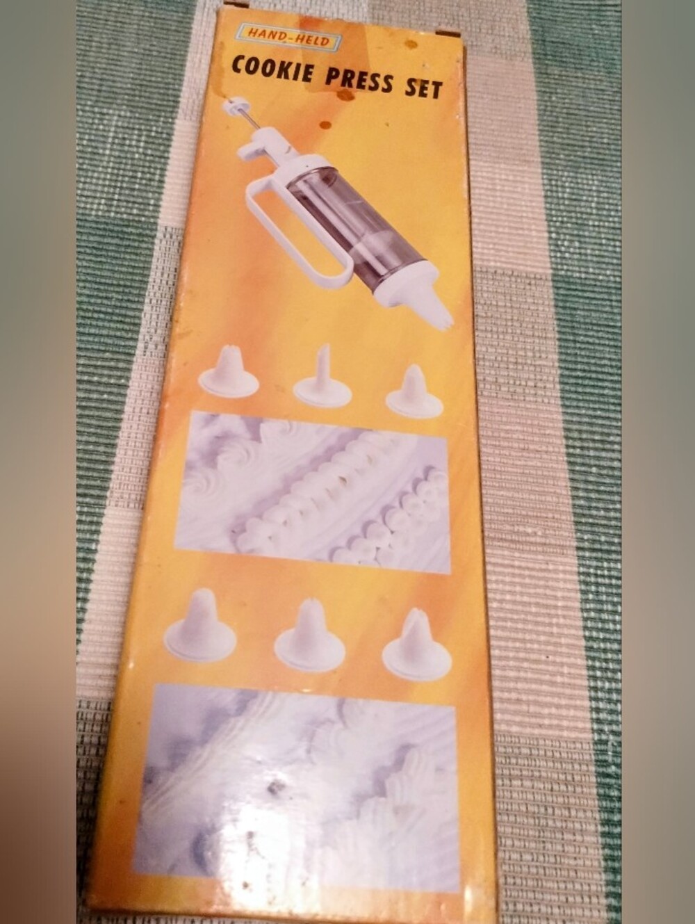 Hand-Held Cookie Press Set - Yellow & White